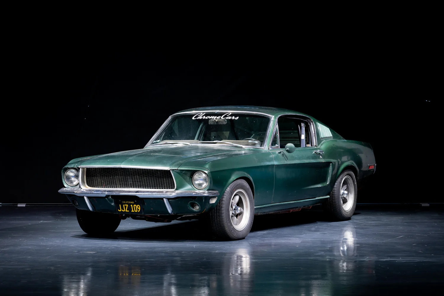 Ford Mustang GT 390 – Film Legend at F1 Legends Parade