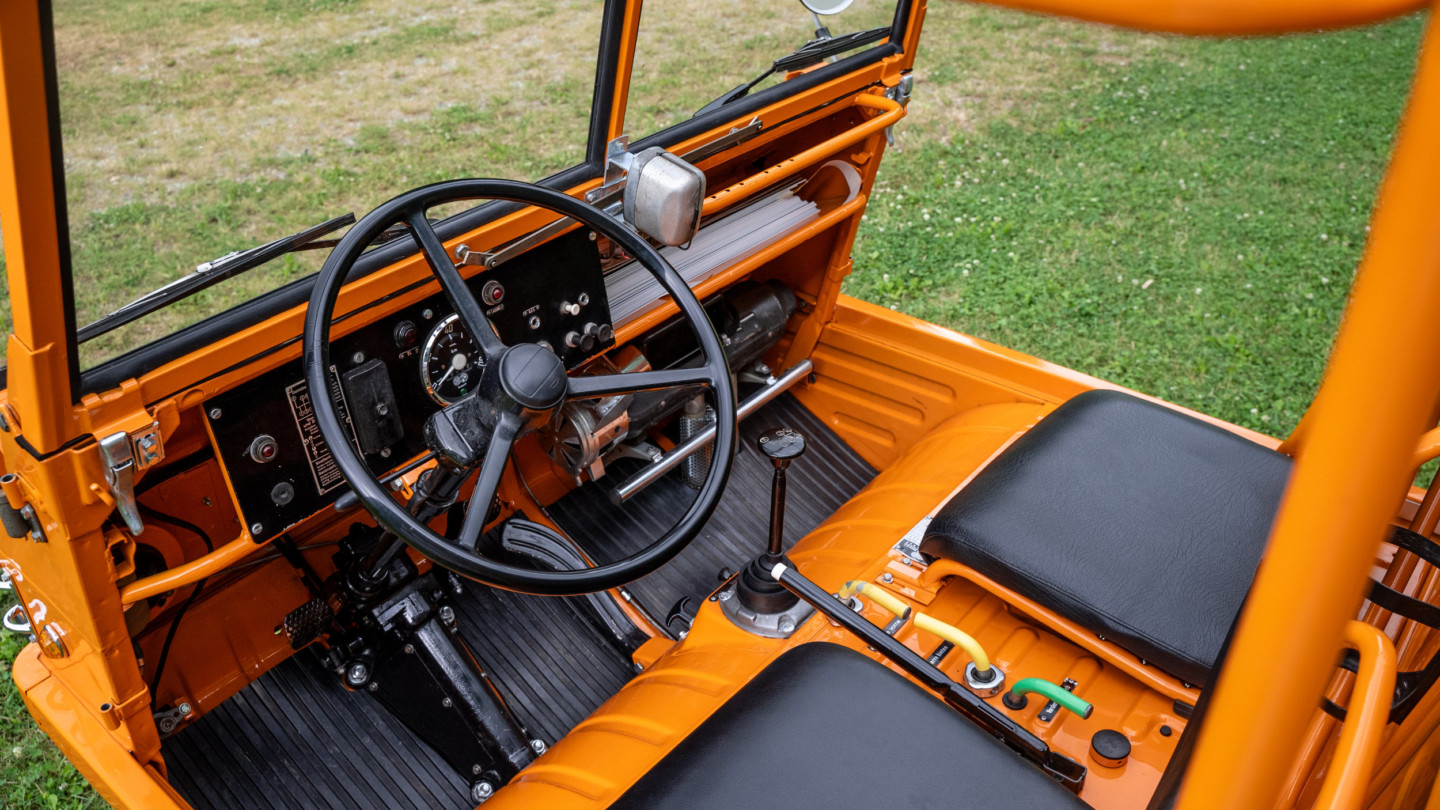 Drivers Parade: Lap of honour in Steyr-Puch Haflingers