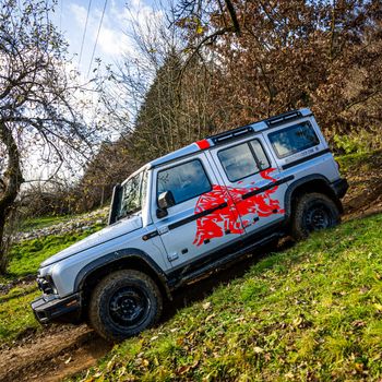 Off-road Training with INEOS Grenadier