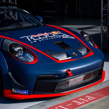 Porsche 911 GT3 Cup (992) Race Taxi Red Bull Ring – F1 Track